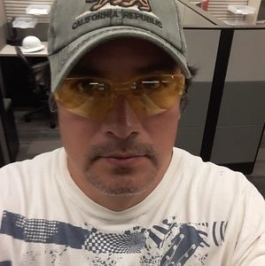 Meet your Posher, Genaro